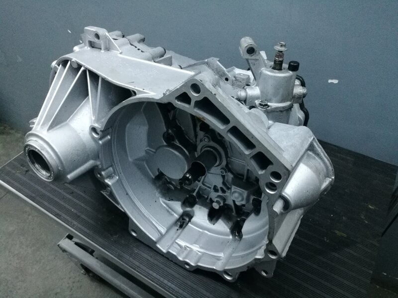 Cutie de viteze manuala VW Transporter T5 Caravelle Multivan 5 trepte